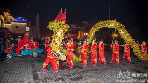 請(qǐng)?zhí)砑涌s略圖